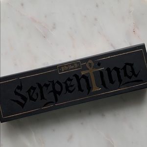 Kay Von D Serpentina Palette
